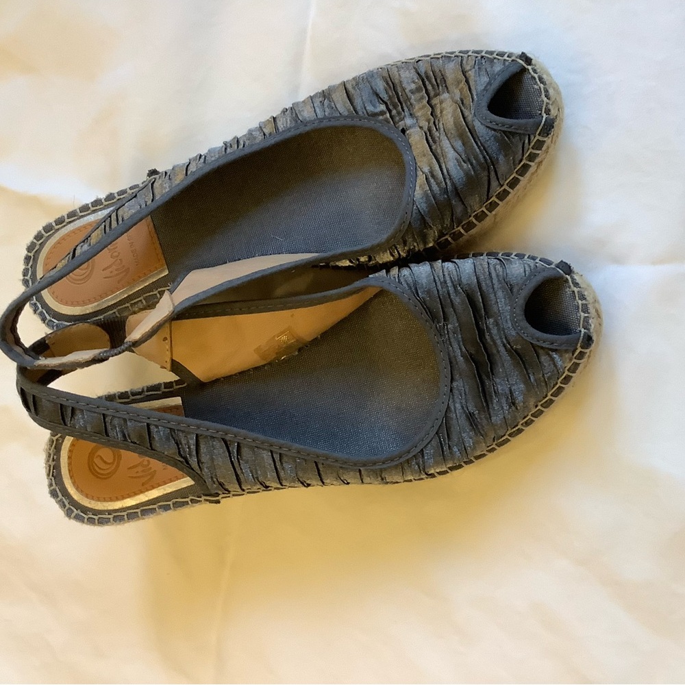Women's Gray Espadrille Sandals